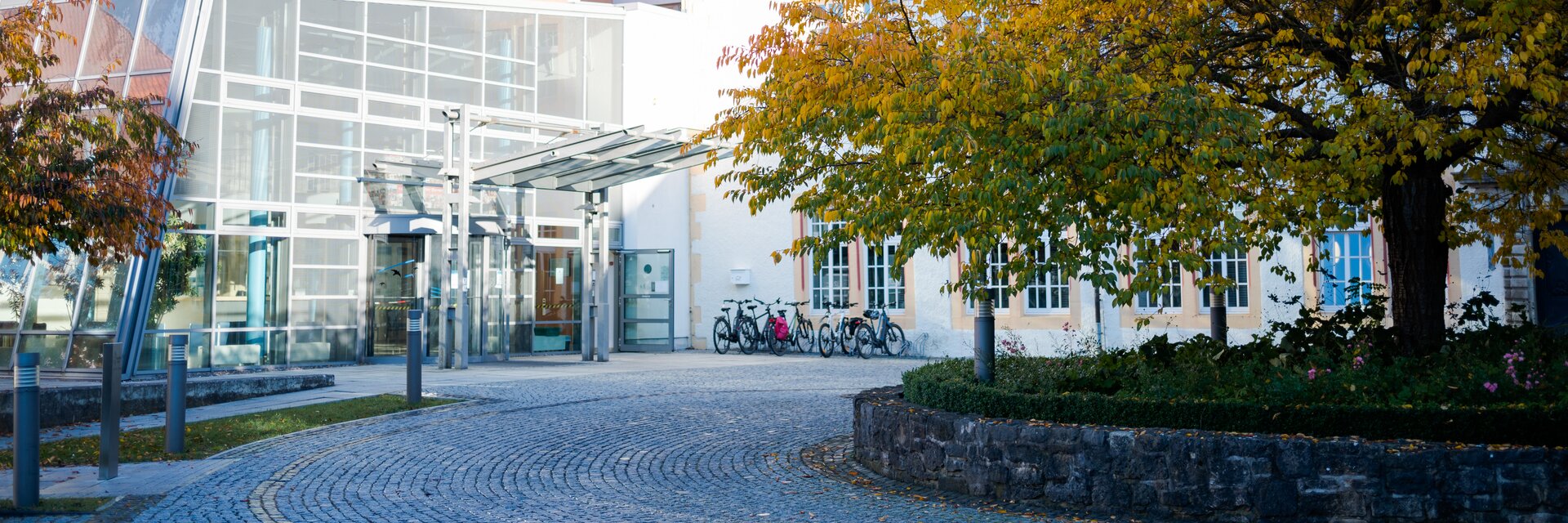 Außenaufnahme Eichsfeld Klinikum Standort Reifenstein, Eingangsbereich
